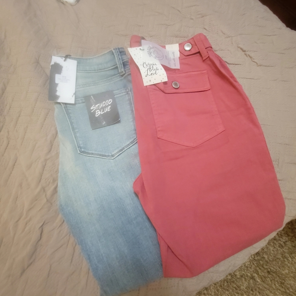 Womens size 28 x 2pair - Picture 2 of 3